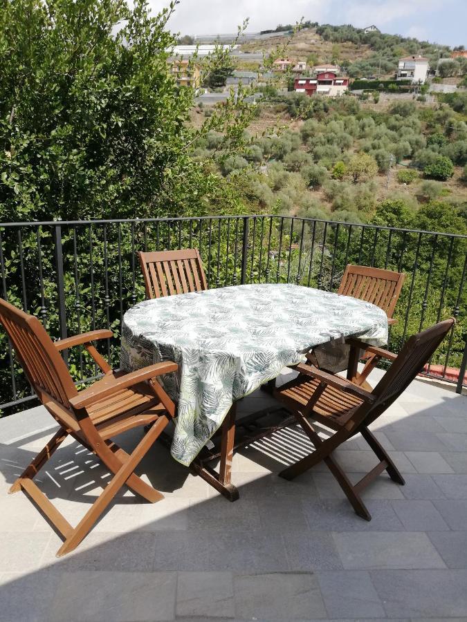 Appartement La Torretta Di Piero Con Terrazzi E Parcheggio Privato Citra Zero Zero Ottanta 31Lst0282 à Imperia Extérieur photo